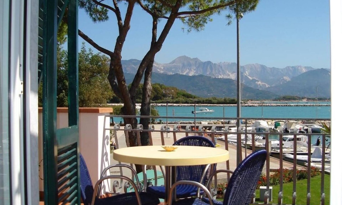 Bocca di Magra Hotel | Hotel Sette Archi