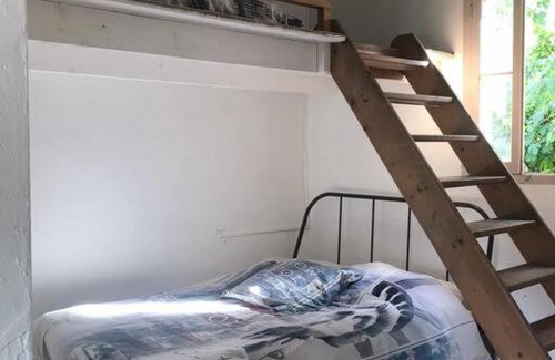 Correns Casa | à côté du château, calme et lumineuse, au centre