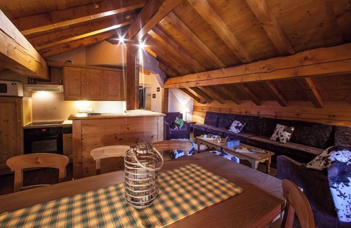 Tignes Condominio | À deux pas des pistes ! T4 avec sauna privé