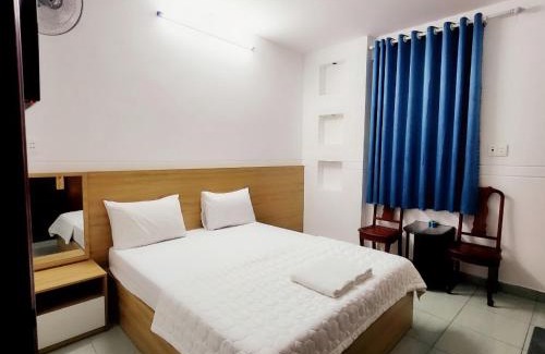 Binh Chanh Hotel | Ánh Dương Hotel