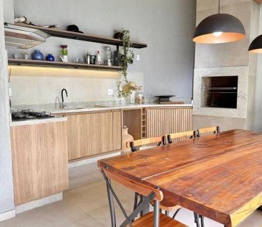 Nova Friburgo Casa | Área Gourmet, wi-fi e conforto