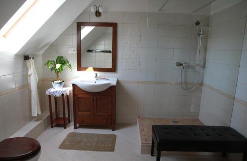 Alsonana Casa | Árpád Ház