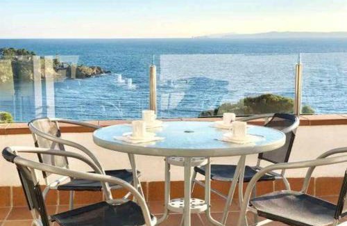 Almadraba-Canyelles Apartamento | Ático Almadrava