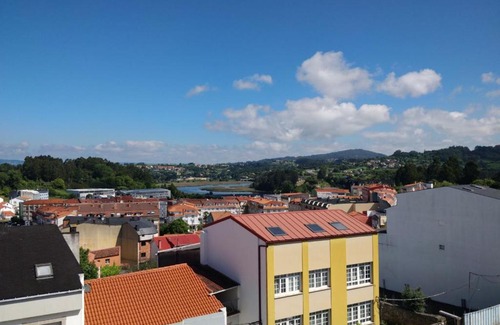 Mino Apartamento | Ático céntrico en Miño con bonitas vistas al mar