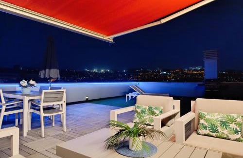 Lavadores Apartamento | Ático Chill-Out de lujo con piscina y garaje gratis