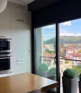 Olot Apartamento | Ático de diseño con terraza en el centro de Olot