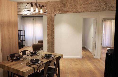 Centro Apartamento | Ático Industrial Céntrico, Reformado, Air-Acond, WiFi