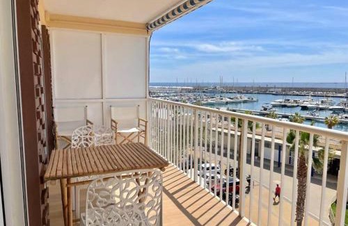 Villajoyosa Apartamento | Ático Loft Playa frente al Puerto