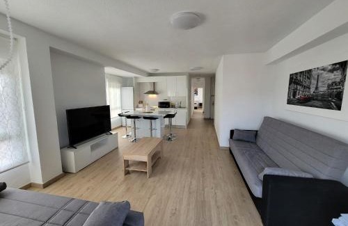 Alcantarilla Apartamento | ÁTICO octava planta cerca de Murcia con vistas a la sierra.