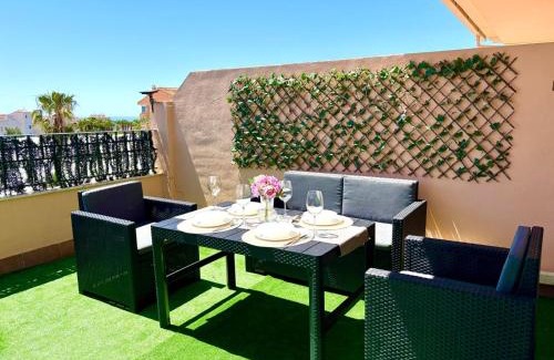Arroyo de la Miel Apartamento | Ático Sea Views - 2 bedrooms