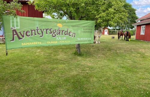 Kallby Casa | Äventyrsgårdens Vandrarhem, Kinnekulle