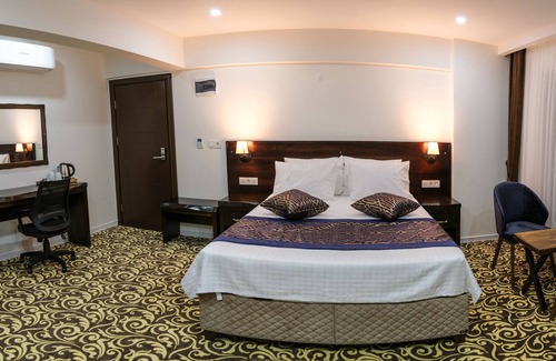 Amasya Cama Y Desayuno | Çınar Han Otel ve Cafe
