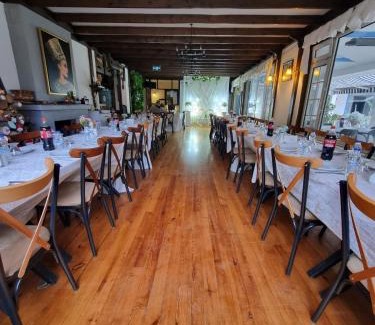 Silivri Cama Y Desayuno | Çakıl Restoran ve Bungolov