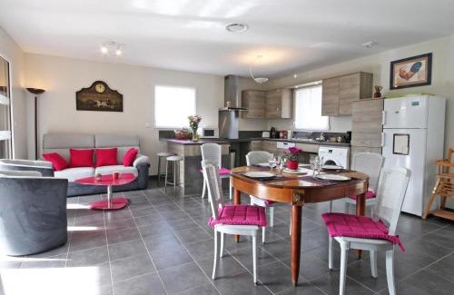 Saint-Martin-d'Ecublei Casa | Écogîte confortable avec jardin clos, adapté PMR, proche de la forêt et de L'Aigle, jusqu'à 8 pers. - FR-1-497-23