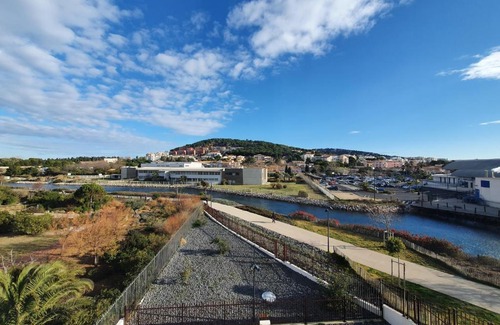 Sete Apartamento | Élégant T3 avec terrasse, parking et proche plages à Sète - 3 étoiles - FR-1-338-381