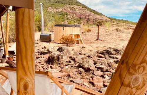 Le Puech Otro | équi-lodge avec spa au lac du Salagou