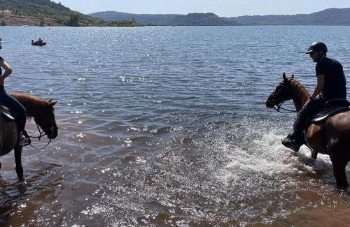 Le Puech Otro | équi-lodge avec spa au lac du Salagou