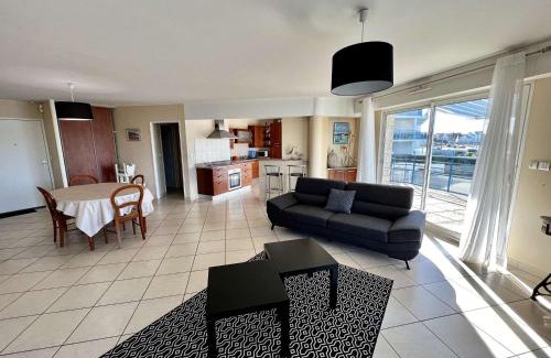 Etel Apartamento | Étel - Appart 3P - 104m² - Terrasse, Wifi, Parking proche plage et port - FR-1-479-98