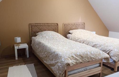 Beaune-d'Allier Casa | Évasion en pleine nature, confort moderne, climatisation, parking, WiFi - FR-1-489-554