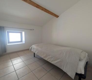 Vallon-Pont-d'Arc Casa | Évasion vigneronne, jolie maison de village en pierre