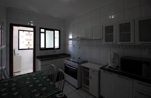 Guilhermina Apartamento | Ótimo apto a 220m da Praia da Guilhermina/SP