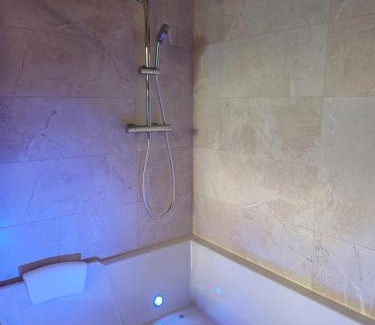 Saint-Lo Apartamento | Ô Valvi : loft avec balnéo, terrasse et parking
