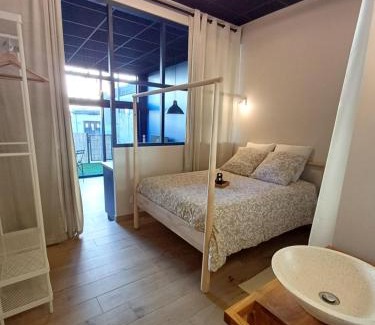 Saint-Lo Apartamento | Ô Valvi : loft avec balnéo, terrasse et parking