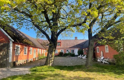Borrby Cama Y Desayuno | Östangård Apartments