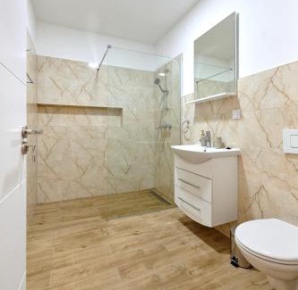 Kikinda Casa | Čudesni drvored