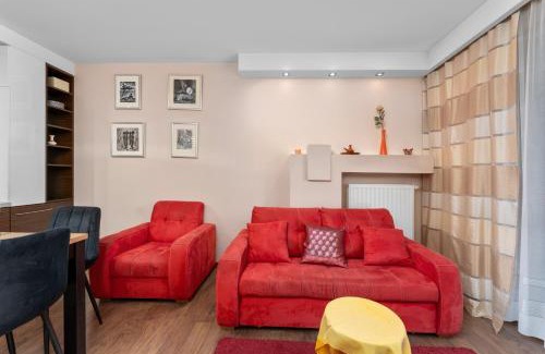 Lagiewniki Apartamento | Łagiewniki Homely Apartment by BookingHost