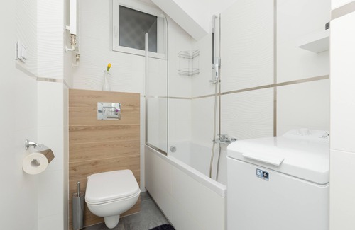 Baluty Apartamento | Łodź One Bedroom & Balcony by Renters