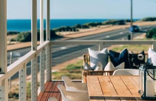 Aldinga Beach Casa | ōSHEN- Sleeps12, Gym, Kayak, MountnBike, BeachFrnt