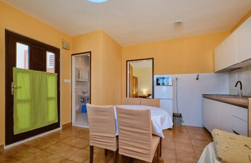 Suha Punta Apartamento | Šimičić Apartment A