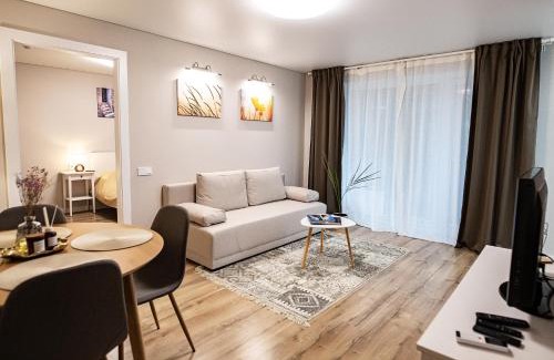 Siauliai City Center Apartamento | Šviesus ir jaukus butas Šiaulių centre puiki vieta poilsiui