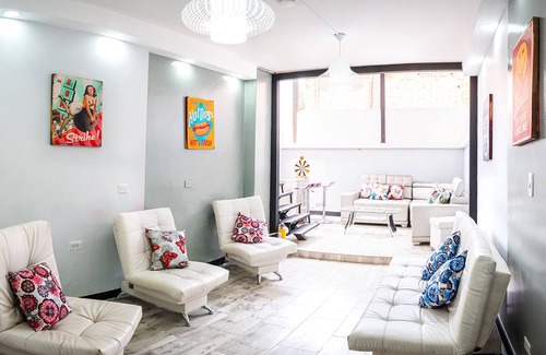 Astorga Apartamento | ʜɪɢʜ-ᴄʟᴀꜱꜱ ᴀᴘᴀʀᴛᴍᴇɴᴛ with ᴊᴀᴄᴜᴢᴢɪ