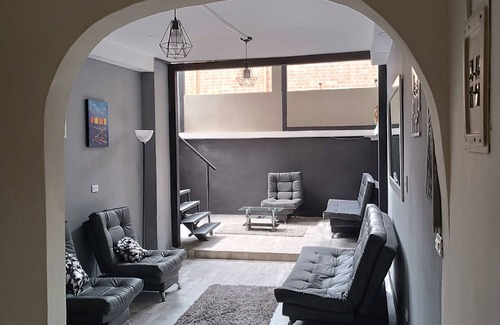 Astorga Apartamento | ʜɪɢʜ-ᴄʟᴀꜱꜱ ᴀᴘᴀʀᴛᴍᴇɴᴛ with ᴊᴀᴄᴜᴢᴢɪ