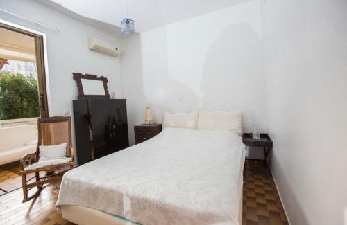 Varkiza Apartamento | Άνετη διαμονή 100 μέτρα από τη θάλασσα - Βάρκιζα