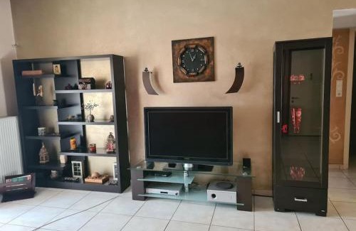 Korydallos Apartamento | Άνετο, μεγάλο σπίτι κοντά στο μετρό