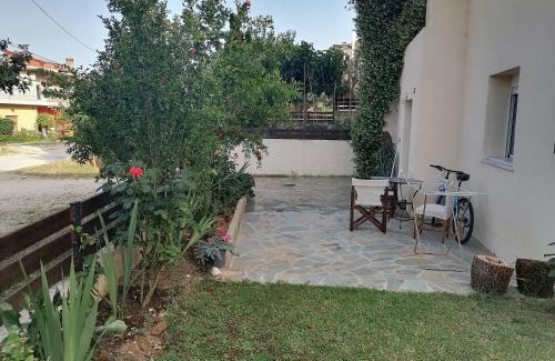 Katsikas Apartamento | Αυτόνομο Στούντιο με αυλή
