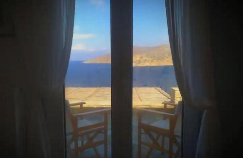 Ydrousa Apartamento | Διαμέρισμα με πανοραμική θέα στη θάλασσα & ιδιωτική παραλία