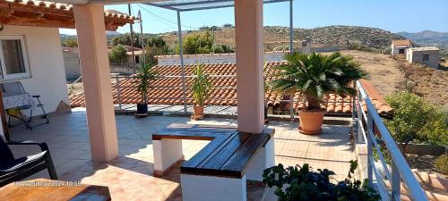 Lavreotiki Apartamento | Εξοχική Κατοικία με θέα θάλασα 35 τμ