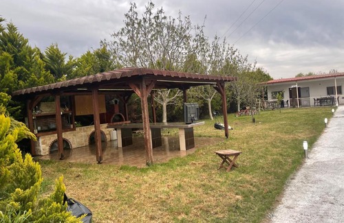 Kassandra Apartamento | Ευχάριστο εξοχικό σπίτι με barbeque