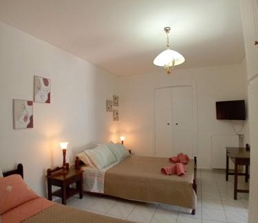 Karpenisi Apartamento | Κυκλαδίτικο σπίτι