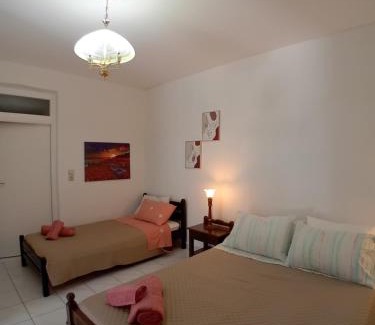 Karpenisi Apartamento | Κυκλαδίτικο σπίτι