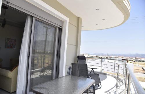 Korithion Apartamento | Μοντέρνο Σπίτι στην Κόρινθο