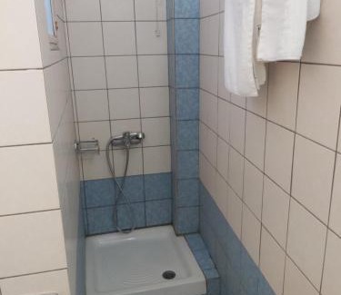 Larissa Hotel | Ξενοδοχείο Acropol
