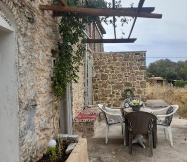 Avgonyma Casa | Παραδοσιακή κατοικία "ΧΡΥΣΑ" ΑΝΑΒΑΤΟΣ
