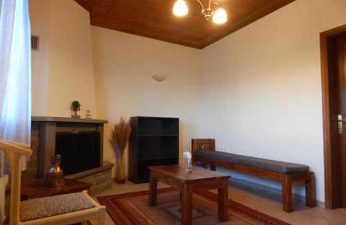 North Tzoumerka Cama Y Desayuno | Παραδοσιακός Ξενώνας Αετορράχης - Aetorrachi's Traditional Guesthouse