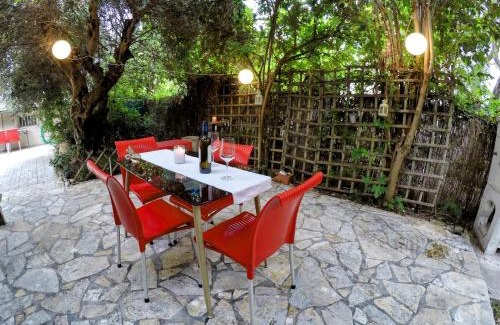 Rio Apartamento | Σπίτι στο Ρίο Πατρών με κήπο - Detached House In Rio With Garden