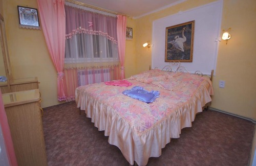 Yasinya Casa | Аня Рома